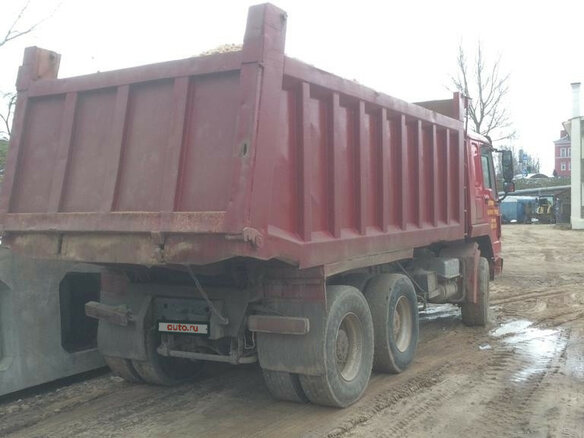 2006 Sinotruk Howo Прочие Кабины, красный, 740000 рублей - вид 1