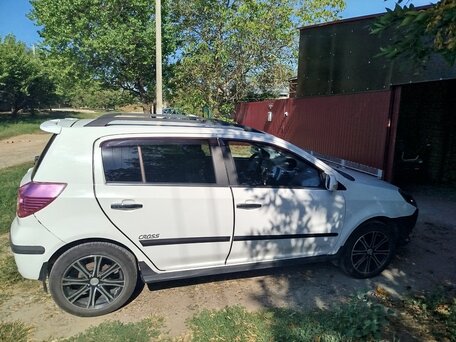 2015 Geely MK Cross I, белый, 400000 рублей, вид 2