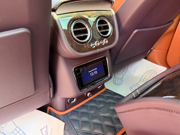 2021 Bentley Bentayga I Рестайлинг, синий, 23000000 рублей - вид 13