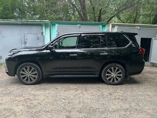 2016 Lexus LX 450d III Рестайлинг 2, чёрный, 6550000 рублей, вид 3
