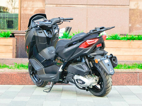 2024 VMC (Vento) XMAX 250, чёрный, 330000 рублей, вид 3