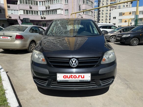 2008 Volkswagen Golf Plus I, чёрный, 600000 рублей - вид 1