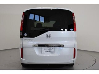 2019 Honda Stepwgn V Рестайлинг, белый, 1640000 рублей, вид 4