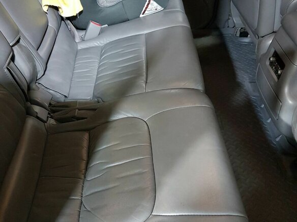 2006 Lexus LX 470 II Рестайлинг, серебристый - вид 2