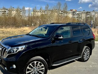 2017 Toyota Land Cruiser Prado 6-speed 150 Series Рестайлинг 1, чёрный, 4300000 рублей, вид 2