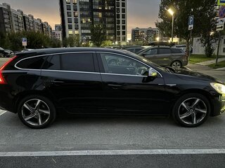 2013 Volvo V60 I, чёрный, 1102000 рублей, вид 4
