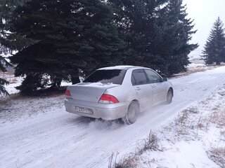 2001 Mitsubishi Lancer Cedia IX, серебристый, 270000 рублей, вид 3