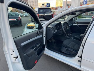 2011 Skoda Octavia II (A5) Рестайлинг, белый, 650000 рублей, вид 5