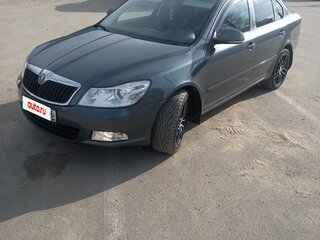 2011 Skoda Octavia DSG7 II (A5) Рестайлинг, серый, 900000 рублей, вид 3