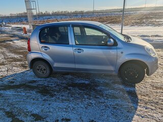 2010 Toyota Passo II (C30), серый, 510000 рублей, вид 3