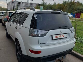2006 Mitsubishi Outlander II, белый, 930000 рублей, вид 3