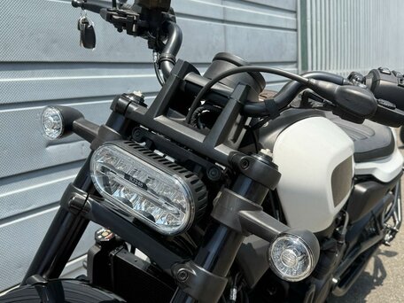 2021 Harley-Davidson Sportster S, белый, 1327000 рублей, вид 3