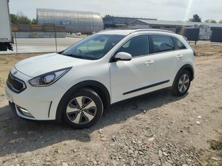 2017 Kia Niro I, белый, 1181997 рублей, вид 2