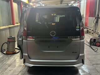 2017 Nissan Serena S-Hybrid V (C27), серебристый, 1999000 рублей, вид 4