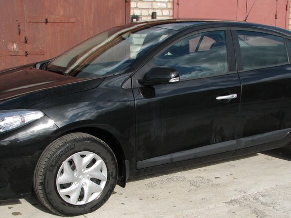 2014 Renault Fluence I Рестайлинг, чёрный - вид 2