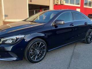 2018 Mercedes-Benz CLA 200 I (C117, X117) Рестайлинг, синий, 1800000 рублей, вид 1