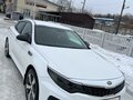 2019 Kia Optima IV Рестайлинг, белый, 1750000 рублей - вид 1