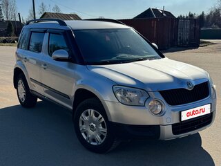 2013 Skoda Yeti I, серебристый, 800000 рублей, вид 2