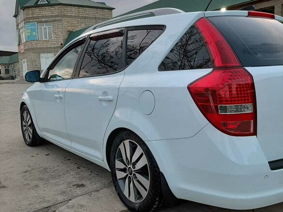 2011 Kia Ceed I Рестайлинг, белый - вид 6