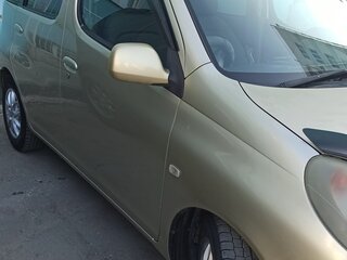 2002 Toyota FunCargo, серый, 410000 рублей, вид 2
