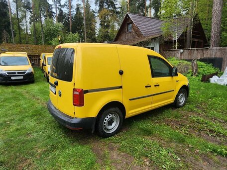 2018 Volkswagen Caddy, жёлтый, 1750000 рублей, вид 2