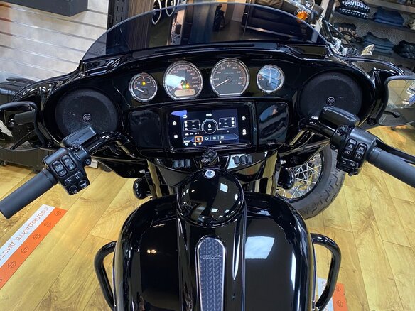 2020 Harley-Davidson Street Glide, чёрный - вид 3