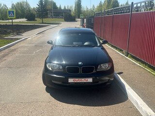 2008 BMW 1 серии 116i I (E81/E82/E87/E88) Рестайлинг, чёрный, 700000 рублей, вид 2