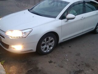 2012 Citroen C5 II, белый, 750000 рублей, вид 2