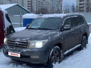 2011 Toyota Land Cruiser 200 Series, серый, 3000000 рублей, вид 1
