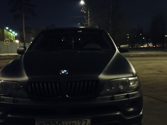 2001 BMW X5 4.4i I (E53), чёрный, 700000 рублей - вид 2