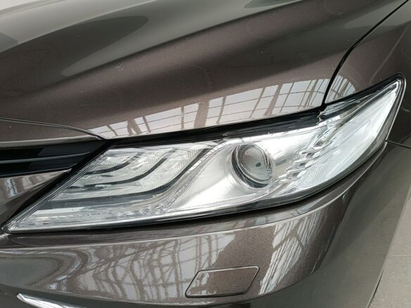 2021 Toyota Camry VIII (XV70) Рестайлинг, коричневый - вид 17