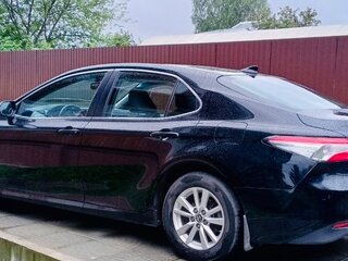 2019 Toyota Camry VIII (XV70), чёрный, 2800000 рублей, вид 3