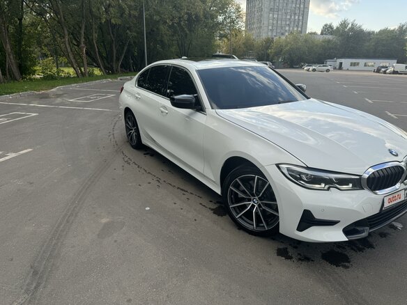 2019 BMW 3 серии 330i xDrive VII (G2x), белый, 3250000 рублей