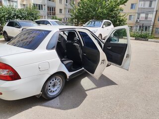 2013 Lada (ВАЗ) Priora I Рестайлинг, белый, 330000 рублей, вид 4