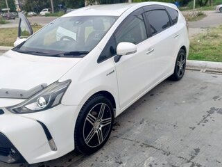 2016 Toyota Prius Alpha I (ZVW40/41) Рестайлинг, белый, 1750000 рублей, вид 3