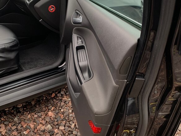 2012 Ford Focus III, чёрный, 800000 рублей - вид 14