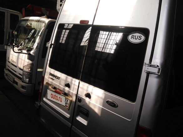 2010 Ford Transit, серебристый, 600000 рублей - вид 8