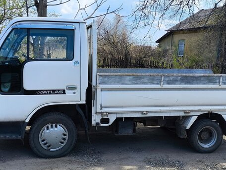1995 Nissan Atlas, белый, 1500000 рублей, вид 4