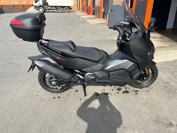 2023 Sym Maxsym TL 500, чёрный - вид 6