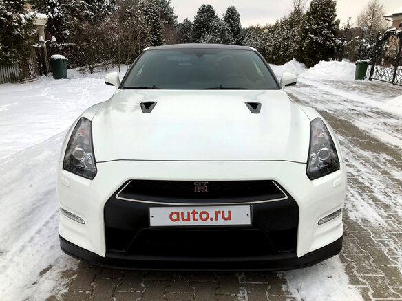 2012 Nissan GT-R I Рестайлинг 1, белый - вид 2