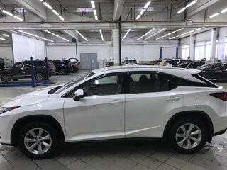 2017 Lexus RX 200t IV, белый, 3550000 рублей, вид 3