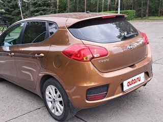 2016 Kia Ceed II Рестайлинг, коричневый, 1100000 рублей, вид 3