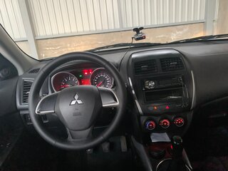 2013 Mitsubishi ASX I Рестайлинг, белый, 915000 рублей, вид 5