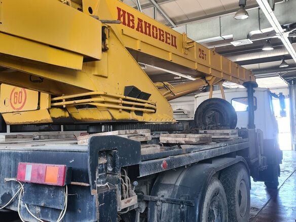 2005 МАЗ Автокраны, белый, 2190000 рублей - вид 5