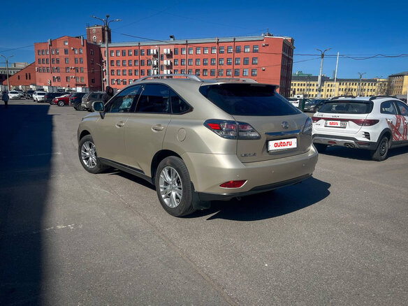 2011 Lexus RX 270 III, бежевый - вид 5