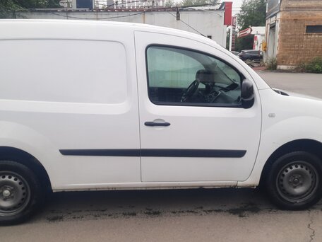 2013 Renault Kangoo, белый, 750000 рублей, вид 4