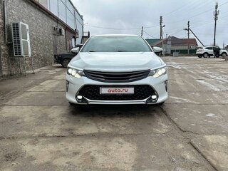 2017 Toyota Camry VII (XV50) Рестайлинг 2, белый, 2600000 рублей, вид 1