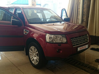 2008 Land Rover Freelander II, красный, 770000 рублей, вид 2