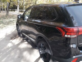 2018 Mitsubishi Outlander III Рестайлинг 2, чёрный, 1790000 рублей, вид 5