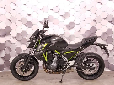 2018 Kawasaki Z 650, чёрный, 669000 рублей, вид 4